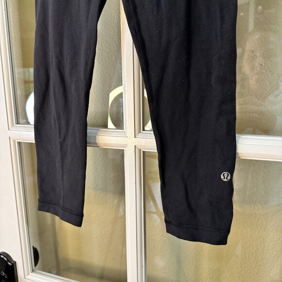 LULULEMON Cropped Leggings Tights Black with Color Blocking - 2 - Picture 4 of 10
